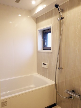 暖房・乾燥・換気など多彩な機能でオールシーズン快適　世田谷区W様邸